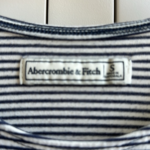 Abercrombie & Fitch Sleeveless Dress - Picture 2 of 2
